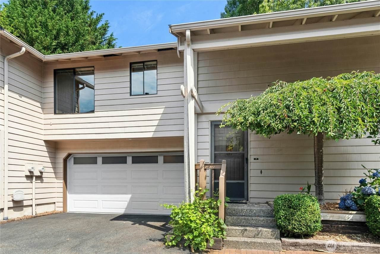 12422 30th Street - Photo 1