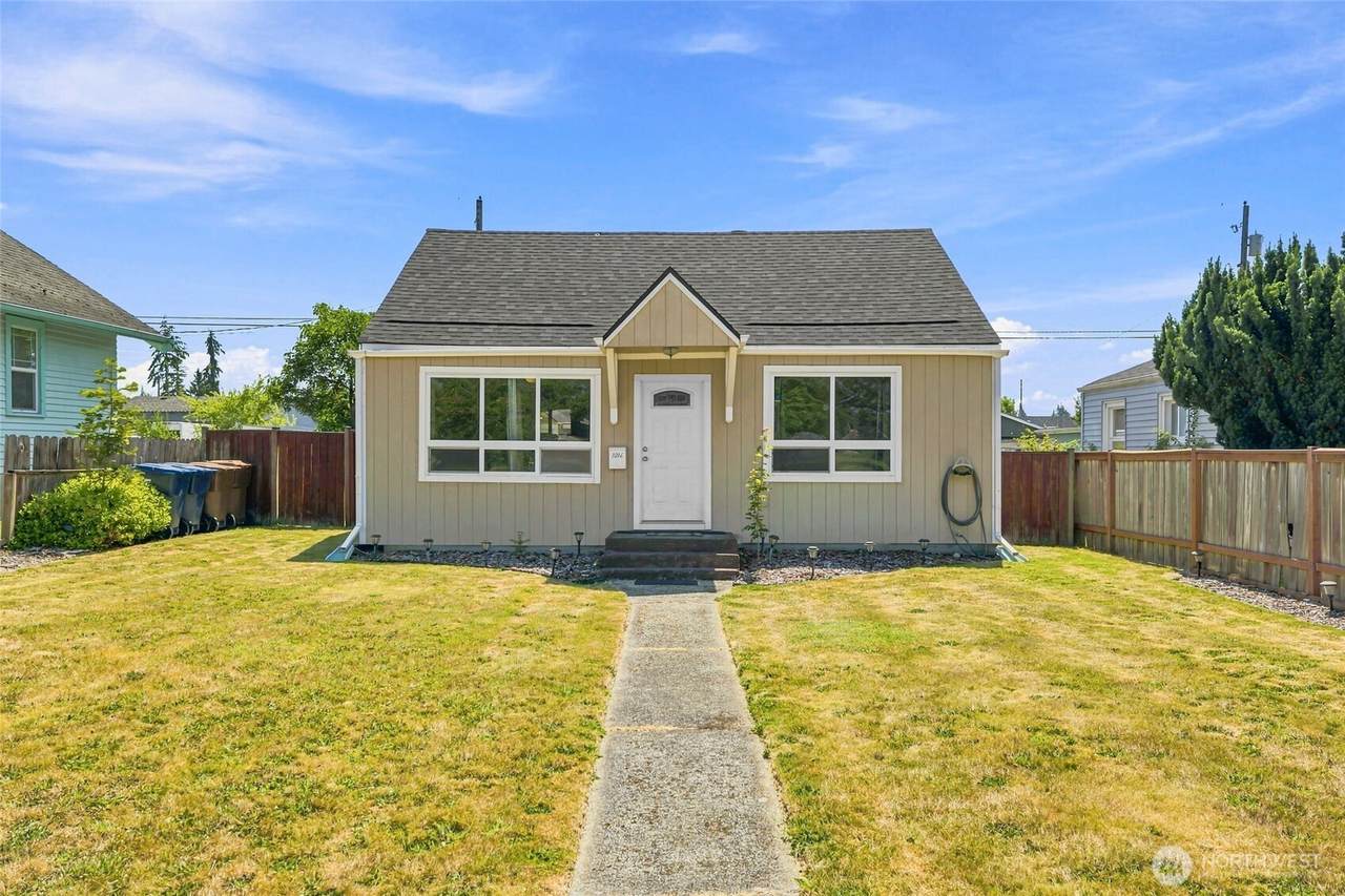 1016 61st Street - Photo 1