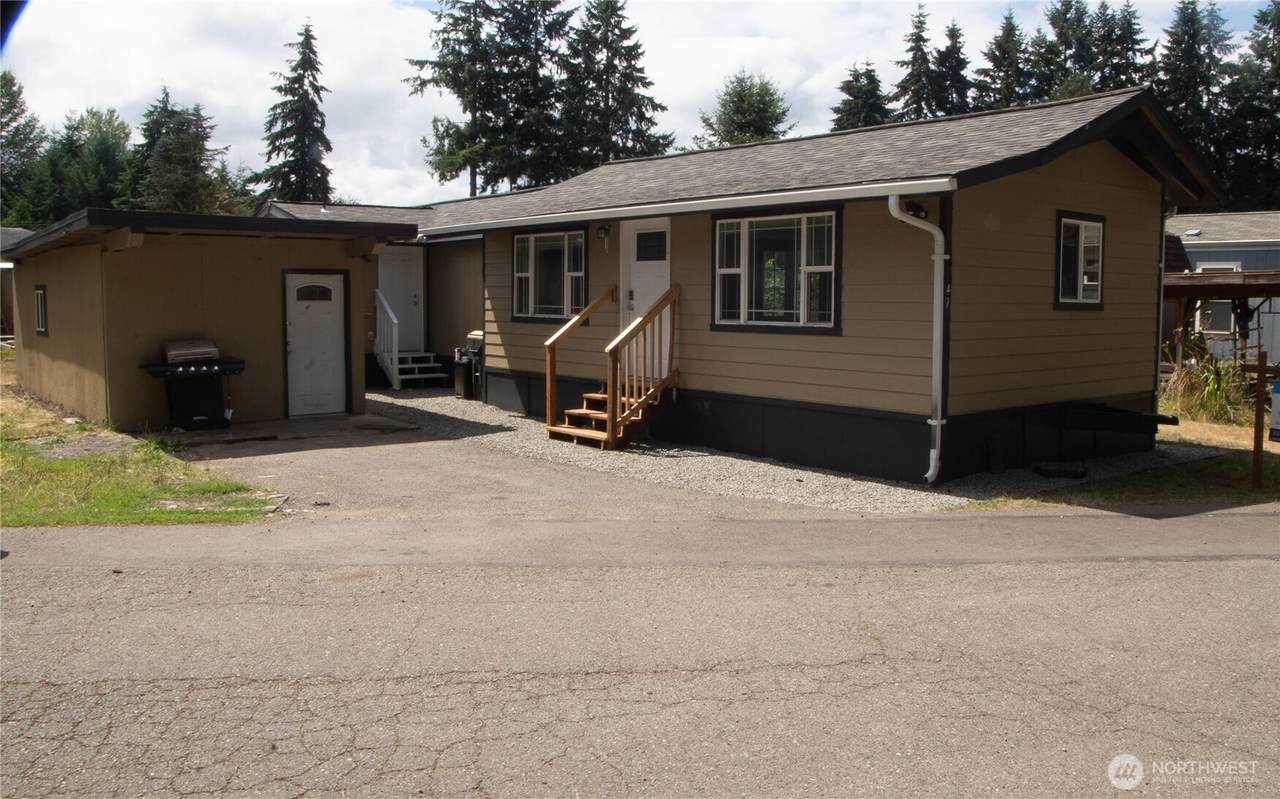 6200 Fair Oaks Rd - Photo 1