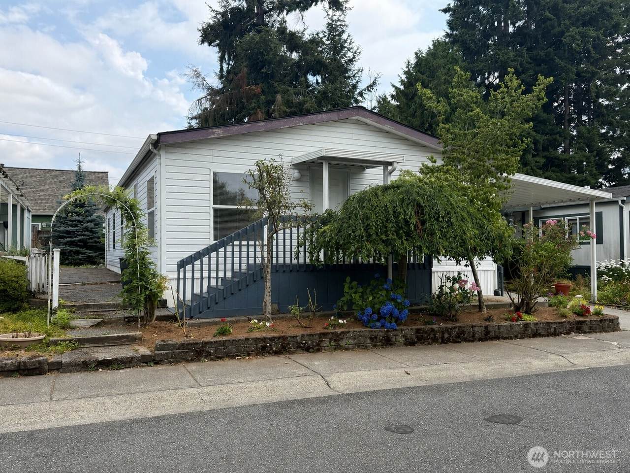 11100 4th Avenue - Photo 1
