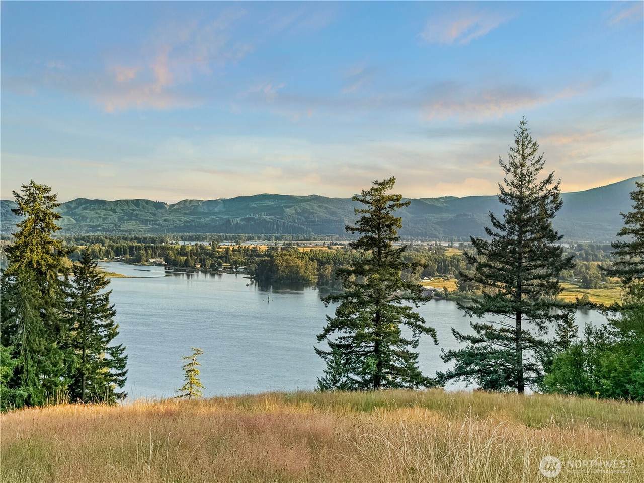 26 Riverview East Road - Photo 1