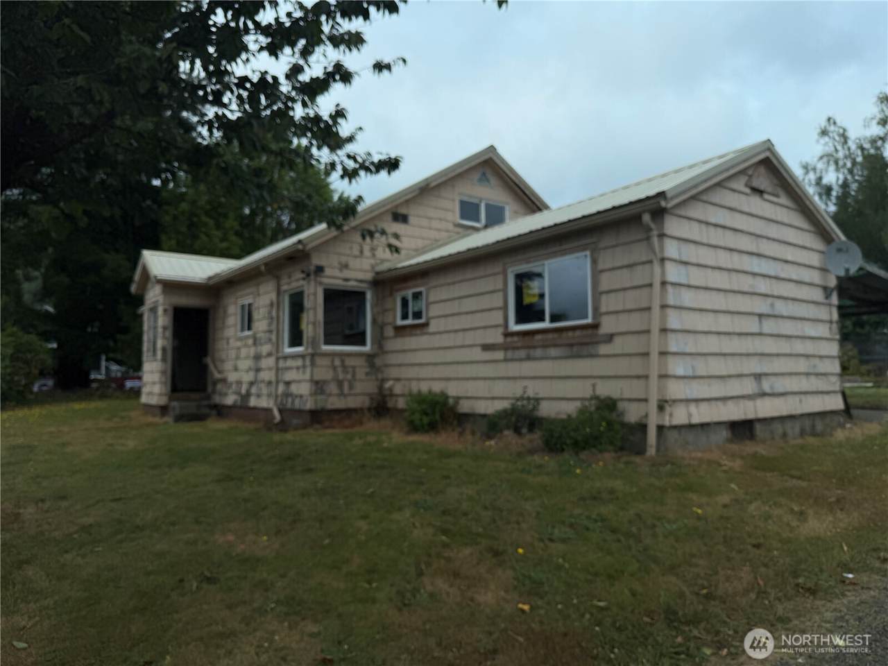 1507 Park Avenue - Photo 1