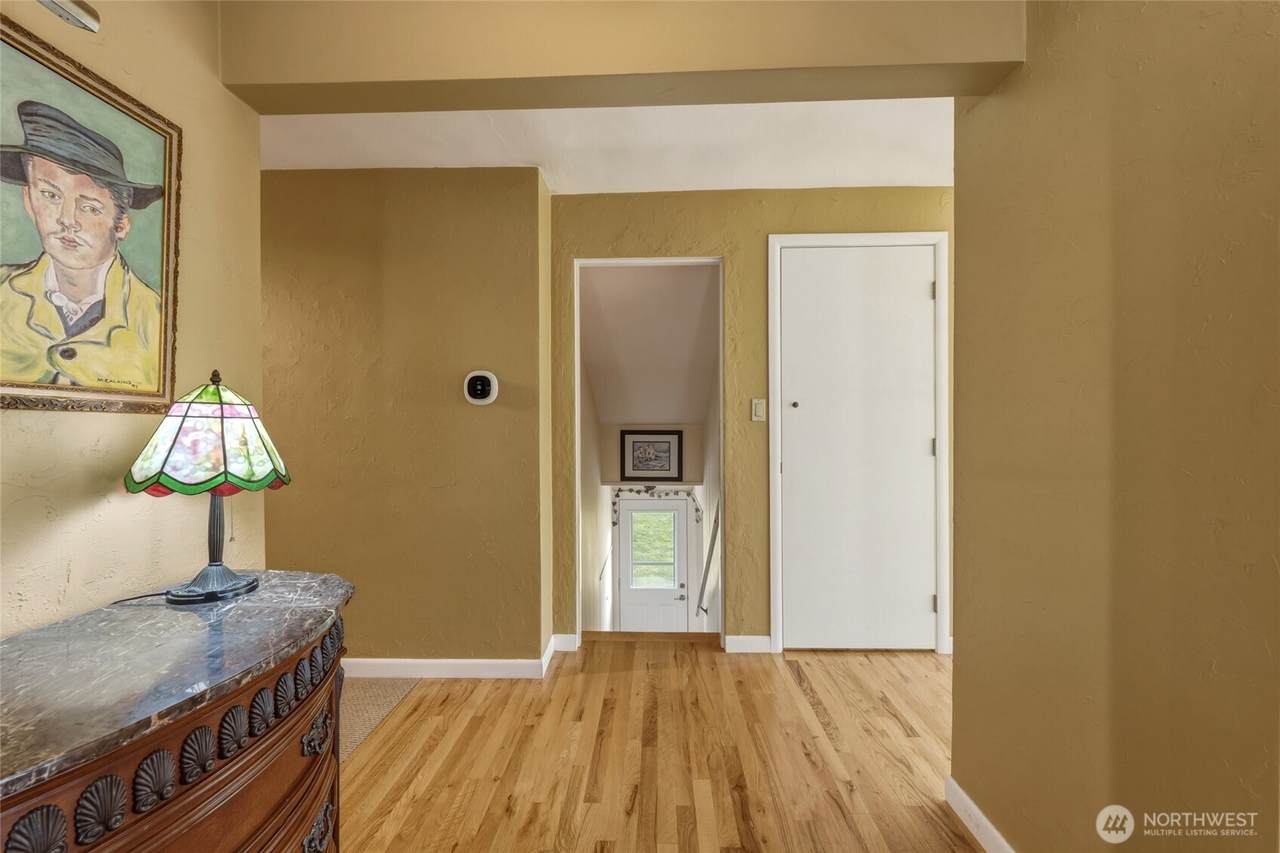 https://bt-photos.global.ssl.fastly.net/nwmls/1280_boomver_1_2559656-1.jpg