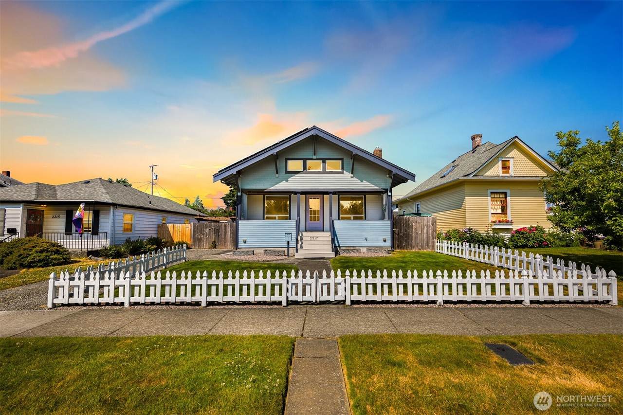 2217 Lynn Street - Photo 1