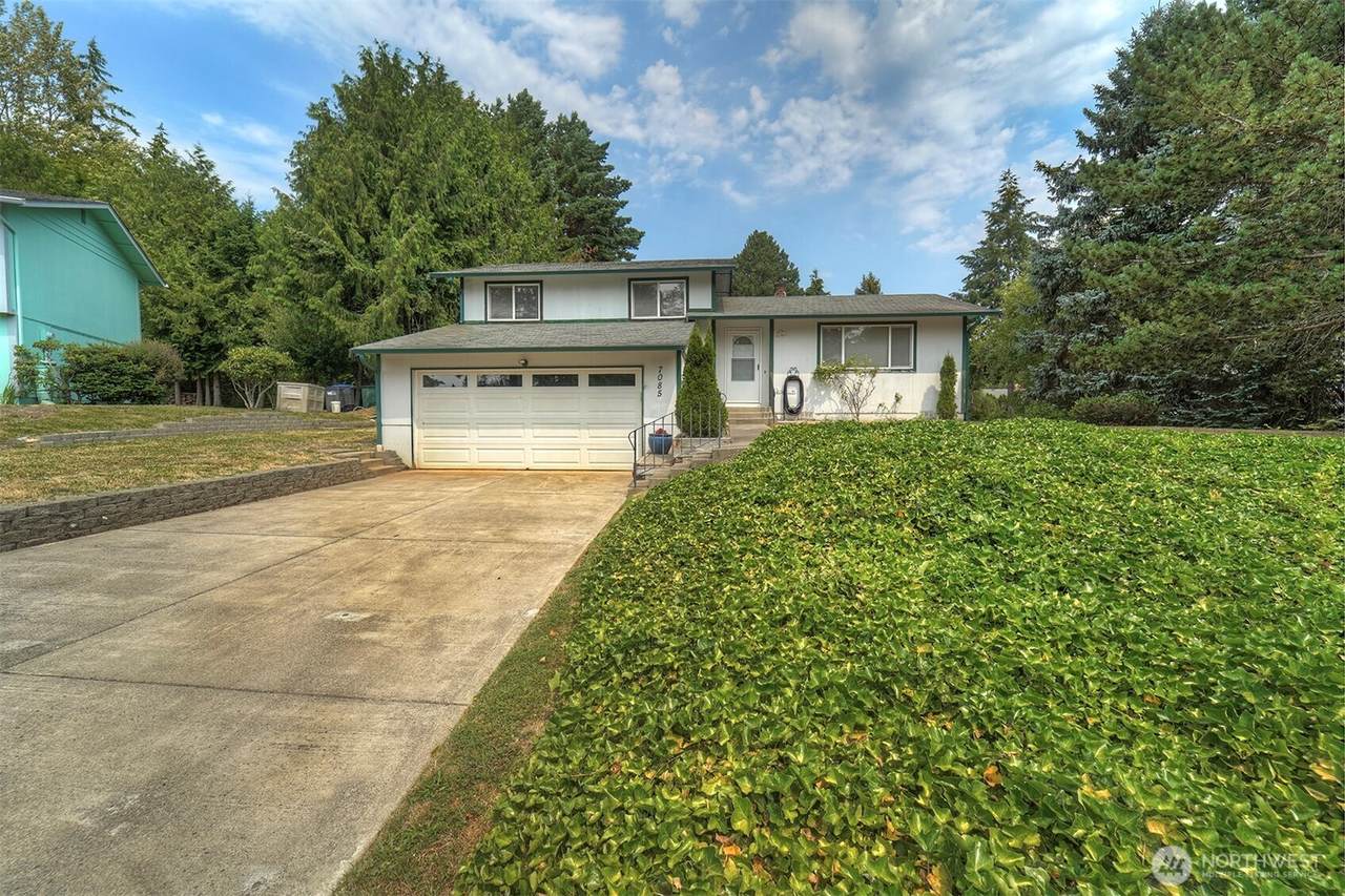 7085 Thebes Street - Photo 1