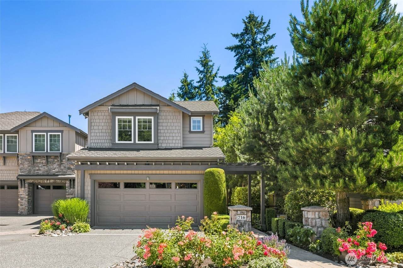 716 99th Avenue - Photo 1