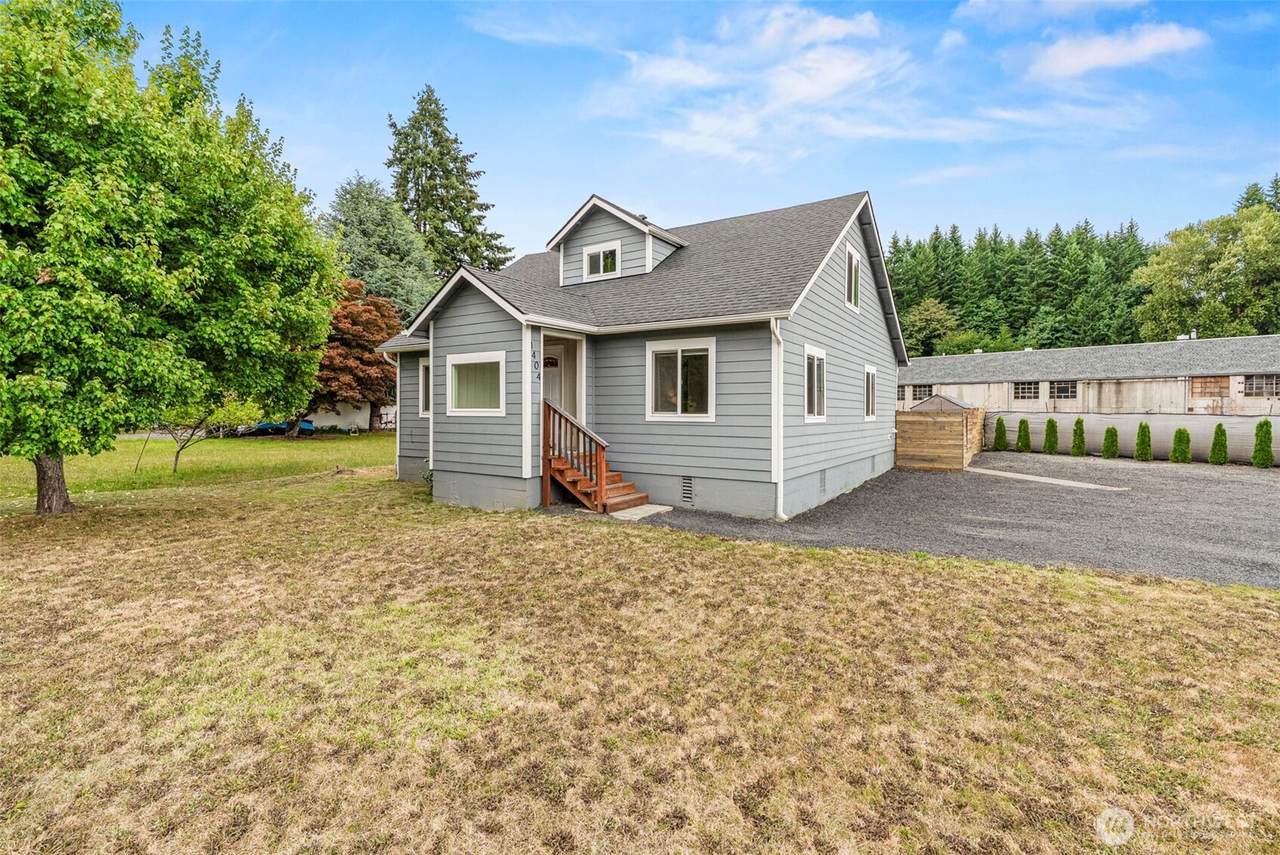 1404 Kerron St - Photo 1