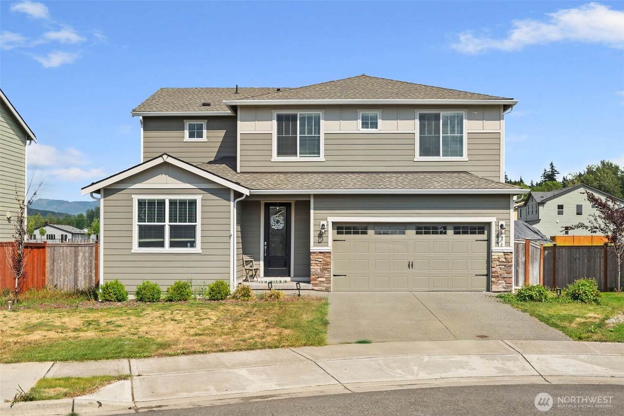 978 Livernash Street - Photo 1