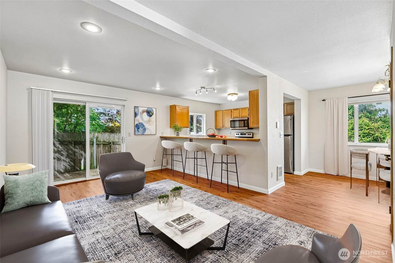 2110 Highland Avenue - Photo 1