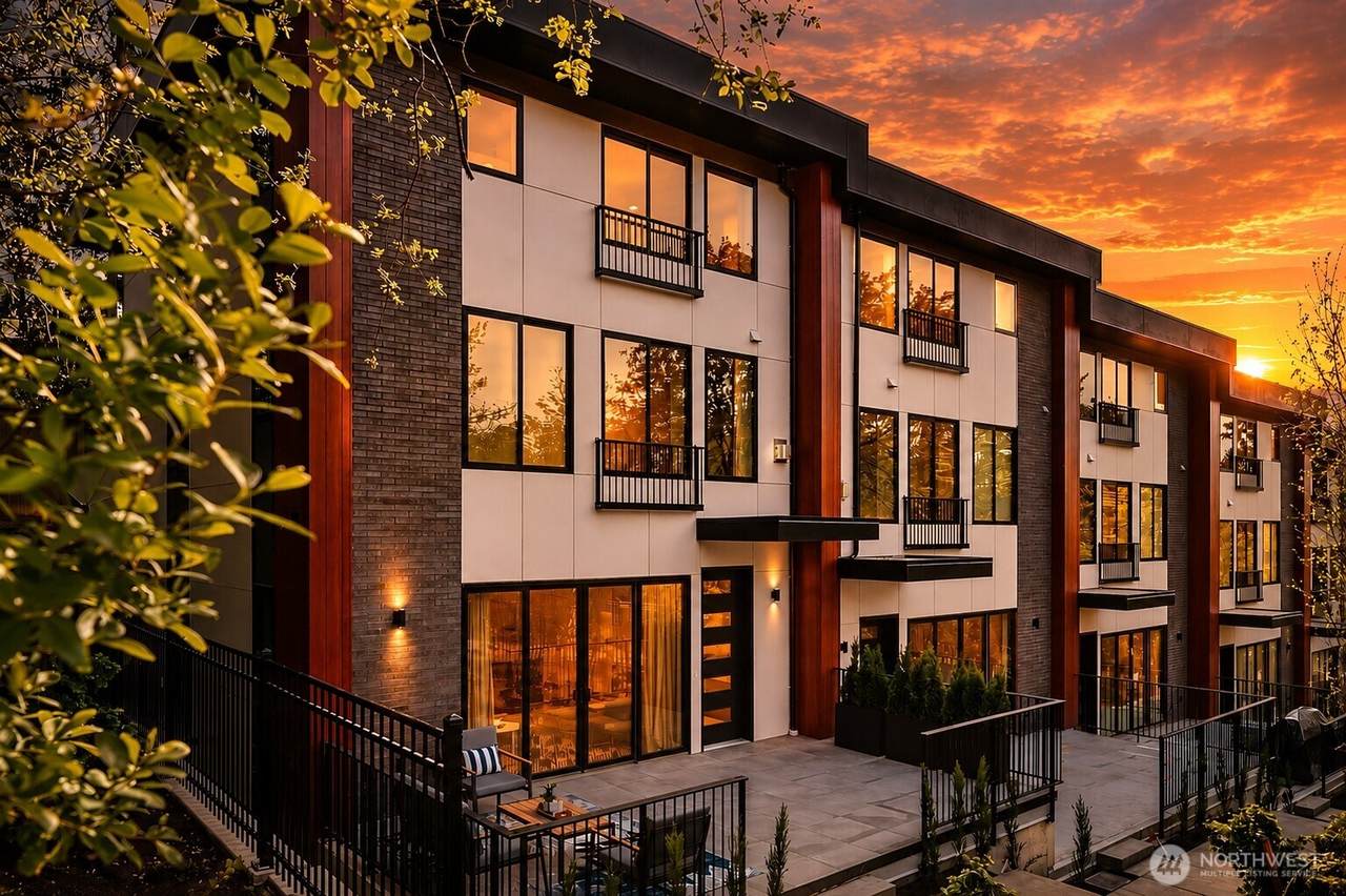 282 118th Avenue - Photo 1