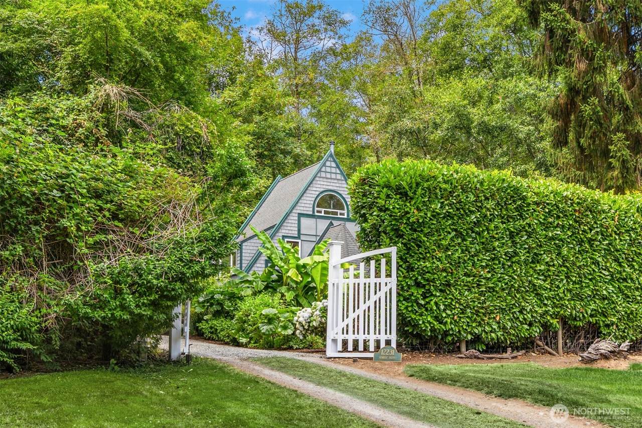 12231 Sunrise Drive - Photo 1