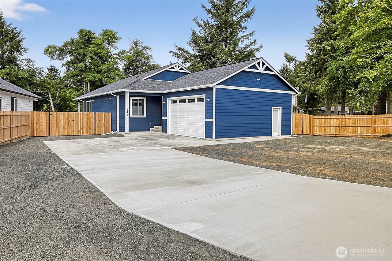 645 Itswoot Avenue - Photo 1