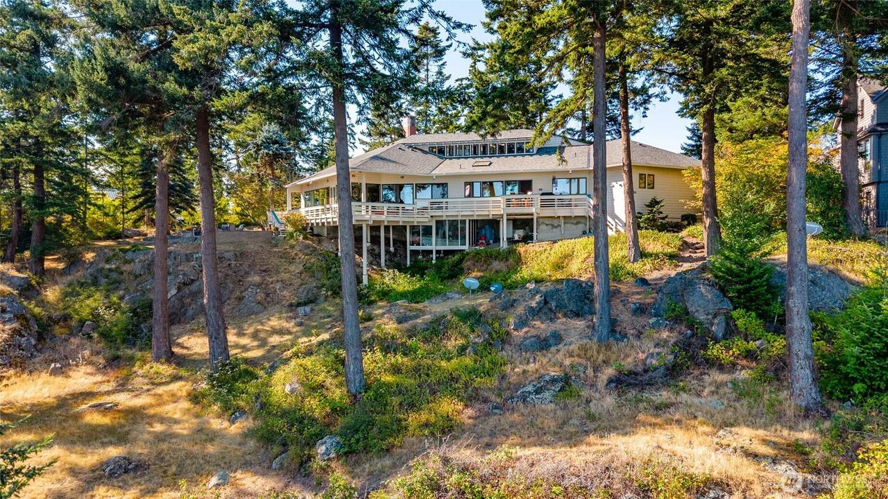 733 Tillamuk Drive - Photo 1
