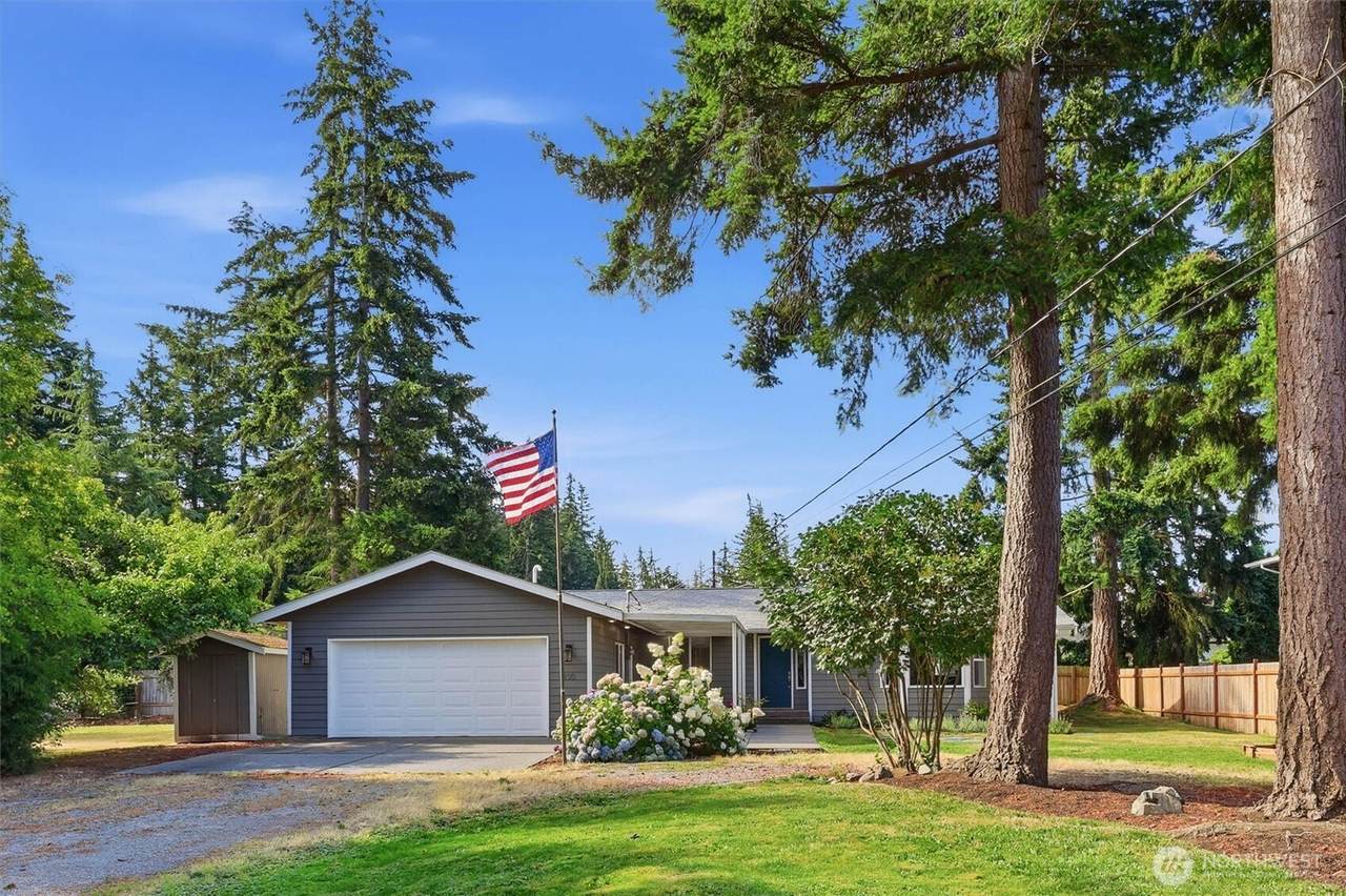 390 Cambrae Drive - Photo 1