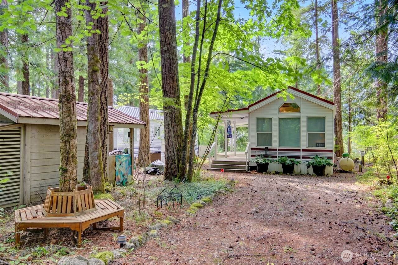 42 6 Riverside Drive - Photo 1