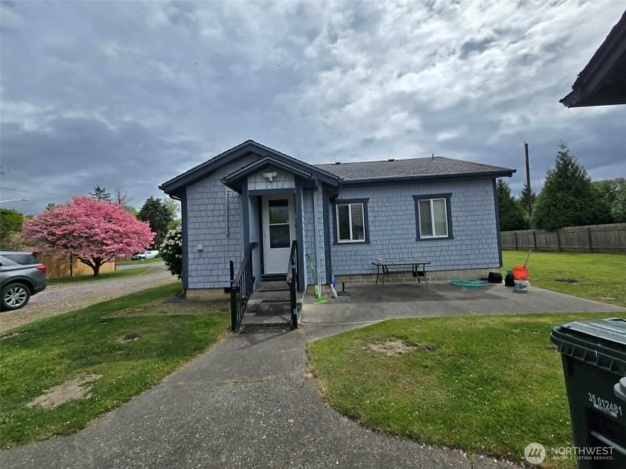 3024 146th Avenue - Photo 1