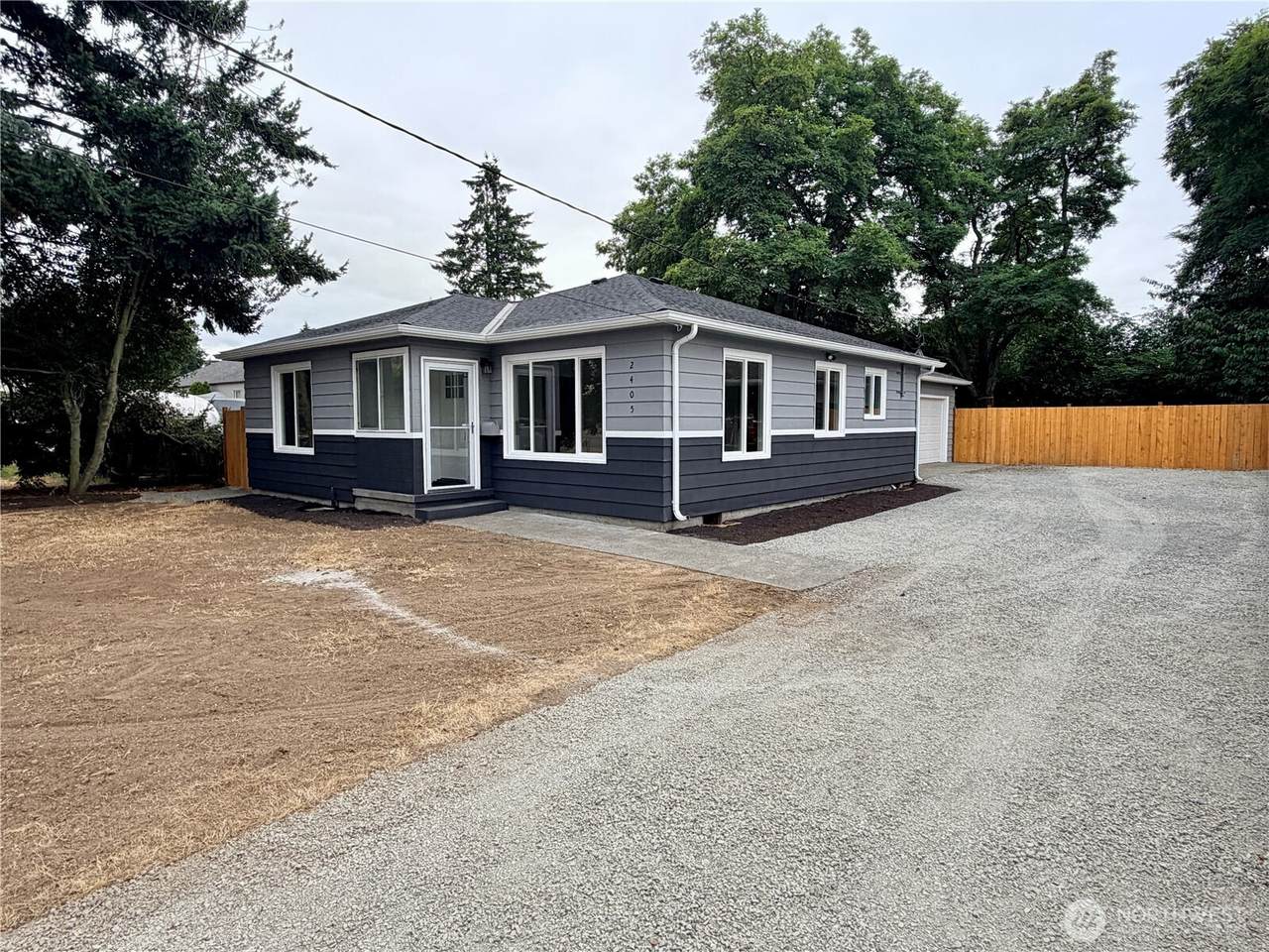 2405 10th Street - Photo 1