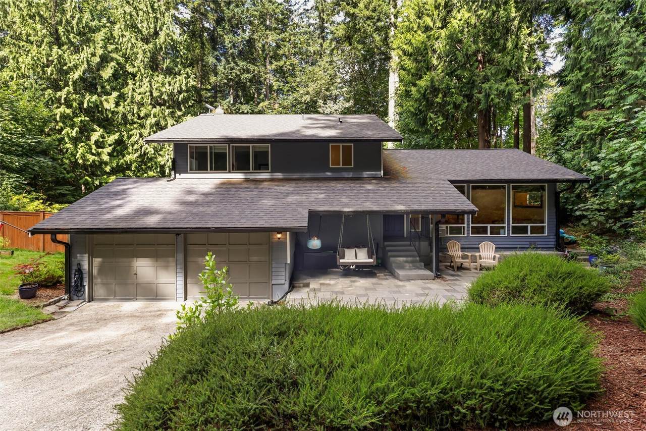 5021 277th Avenue - Photo 1