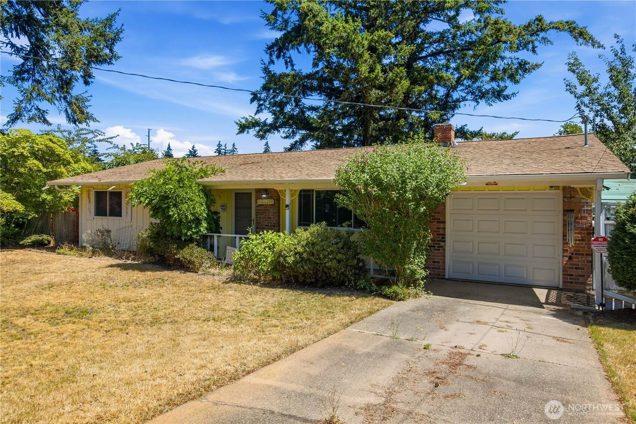 10021 Ainsworth Avenue - Photo 1