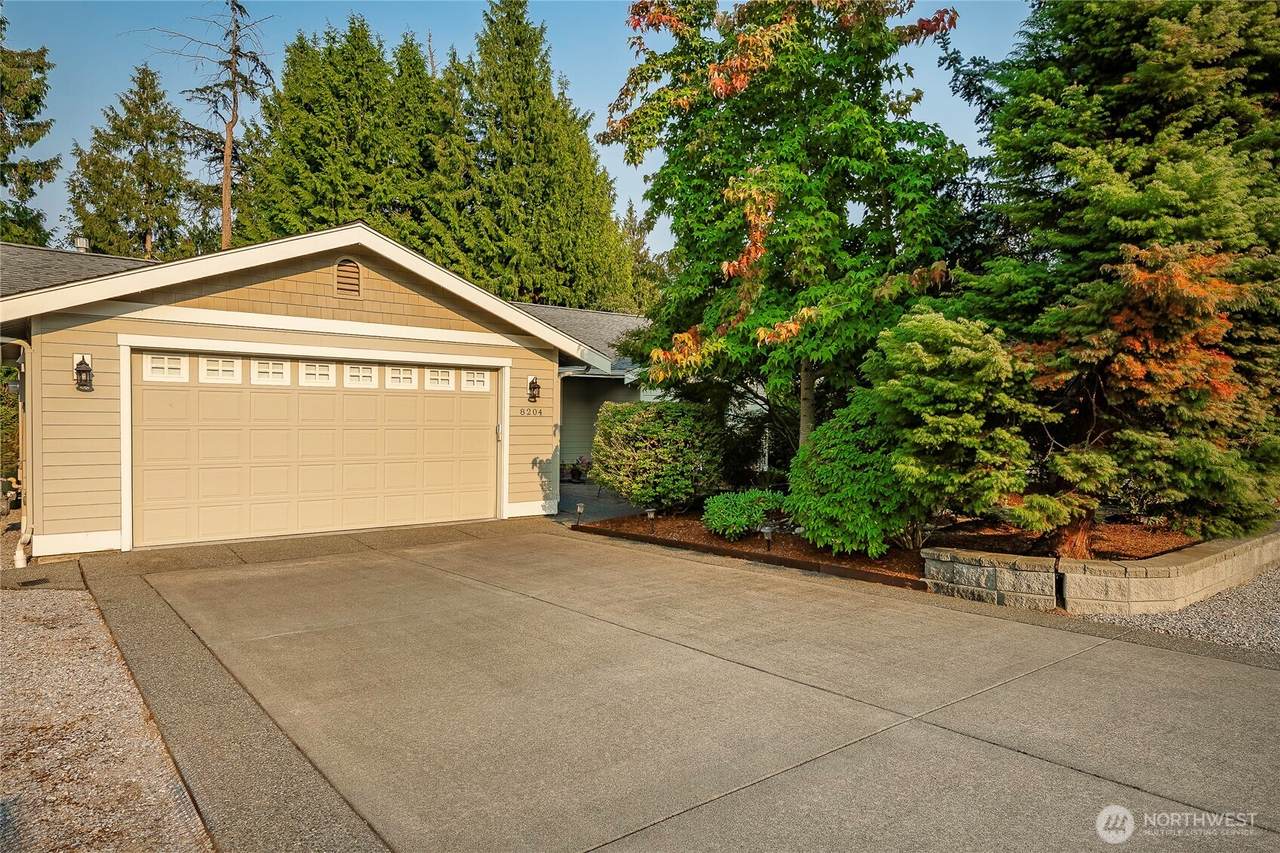 8204 Skeena Way - Photo 1