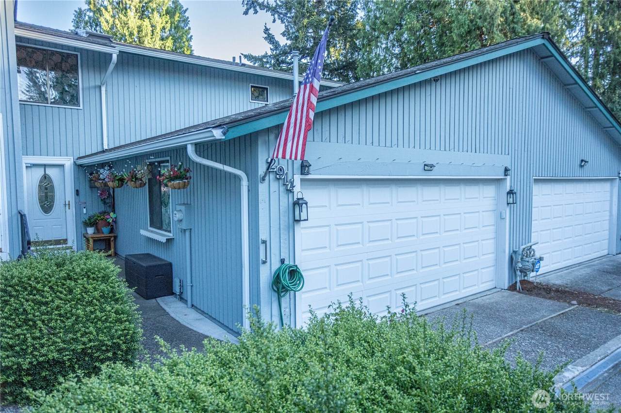 2914 28th Street - Photo 1