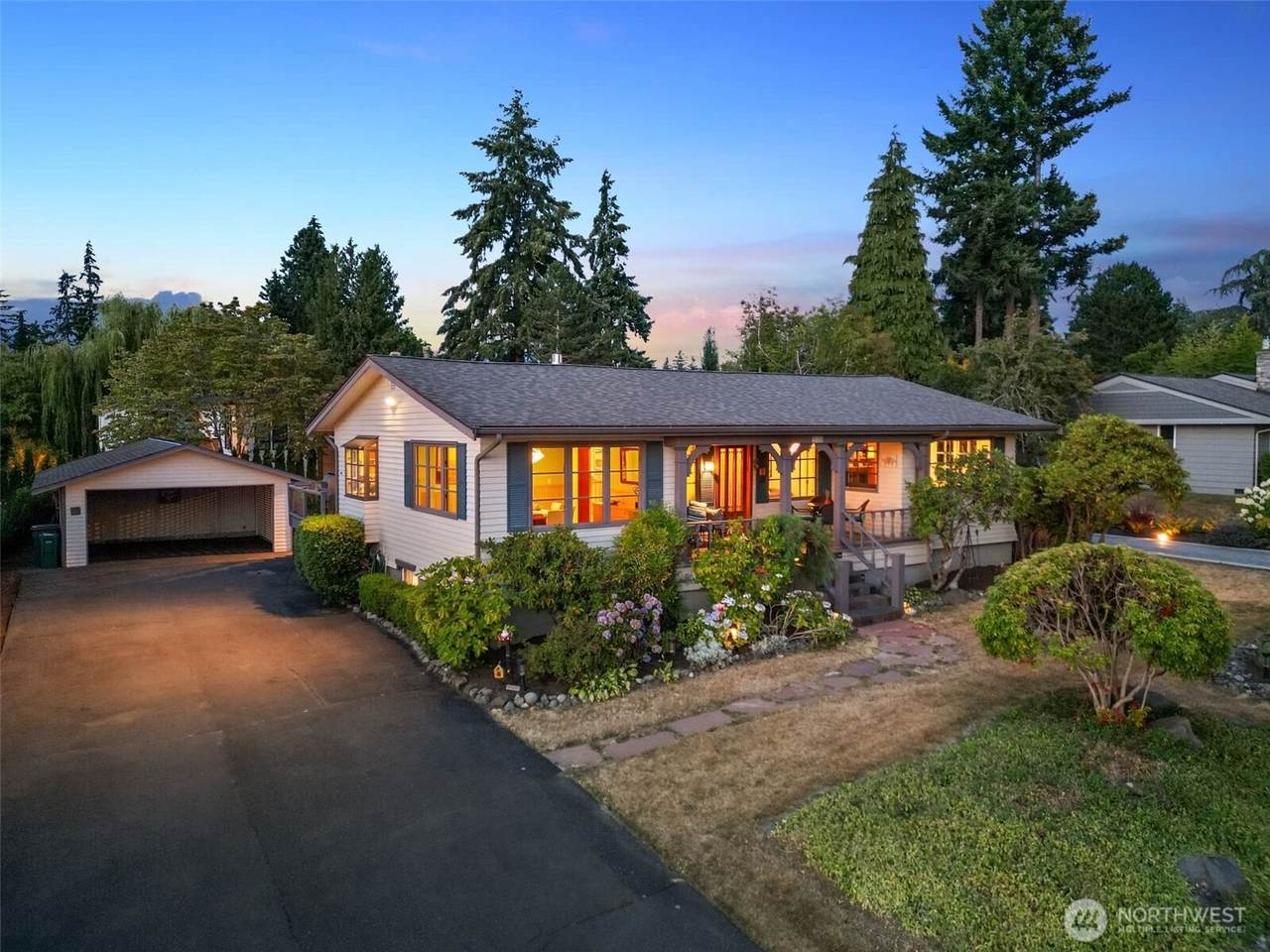 916 18th Avenue - Photo 1
