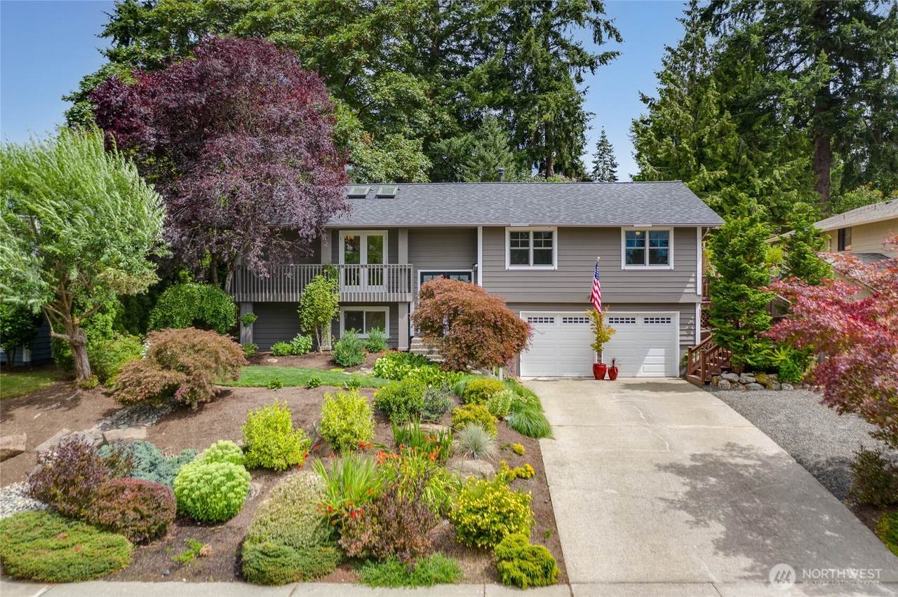 10632 157th Avenue - Photo 1