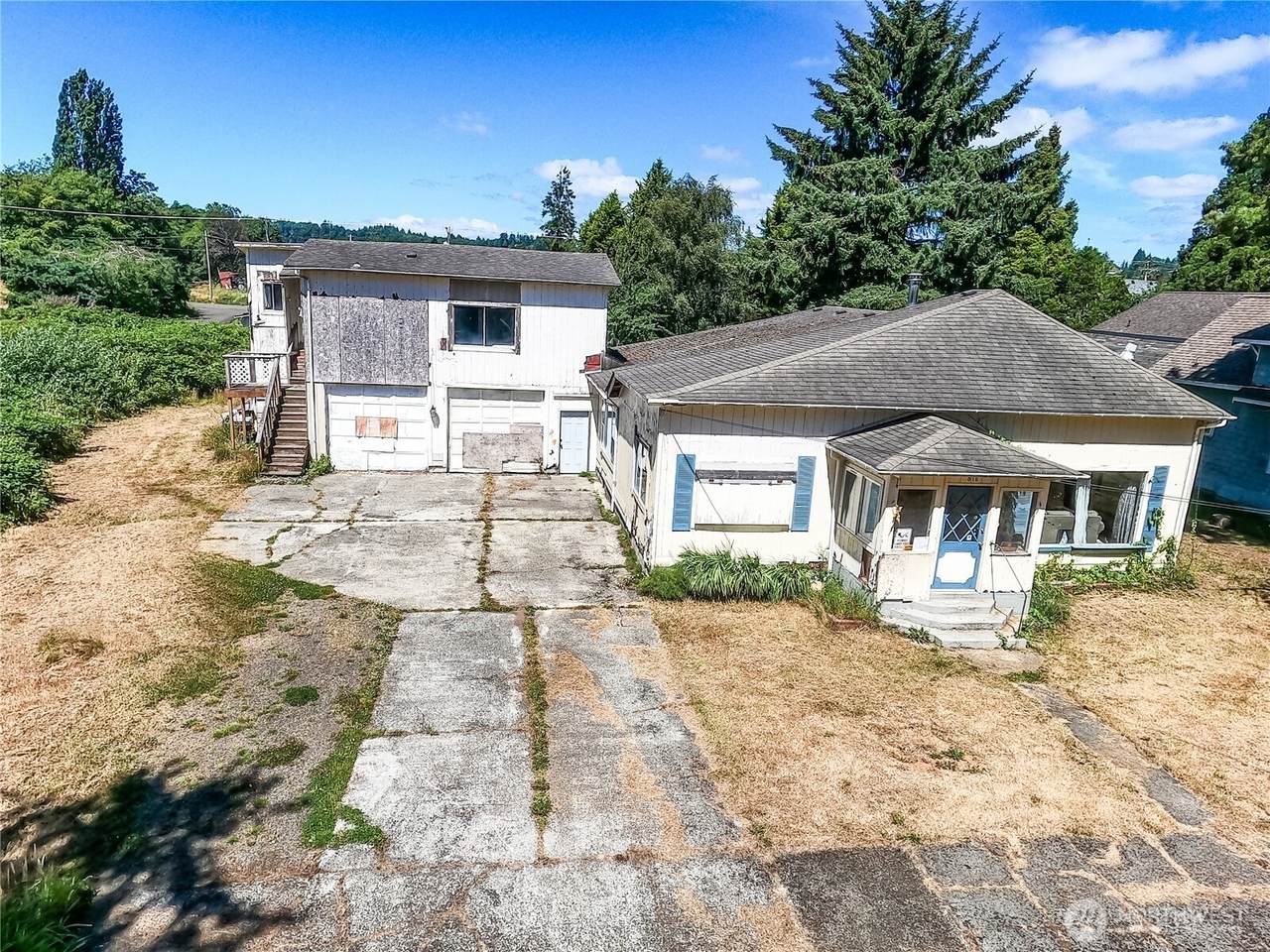 816 6th Street - Photo 1