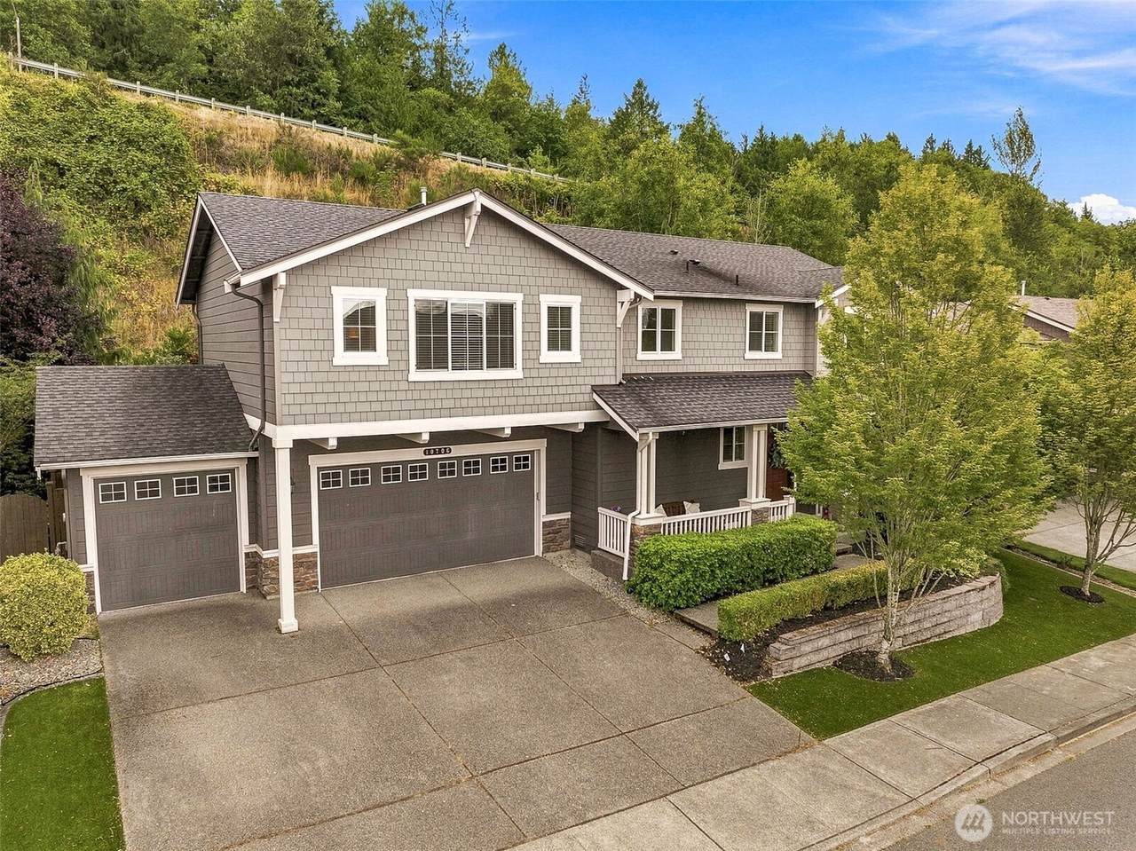 10706 174th Avenue - Photo 1