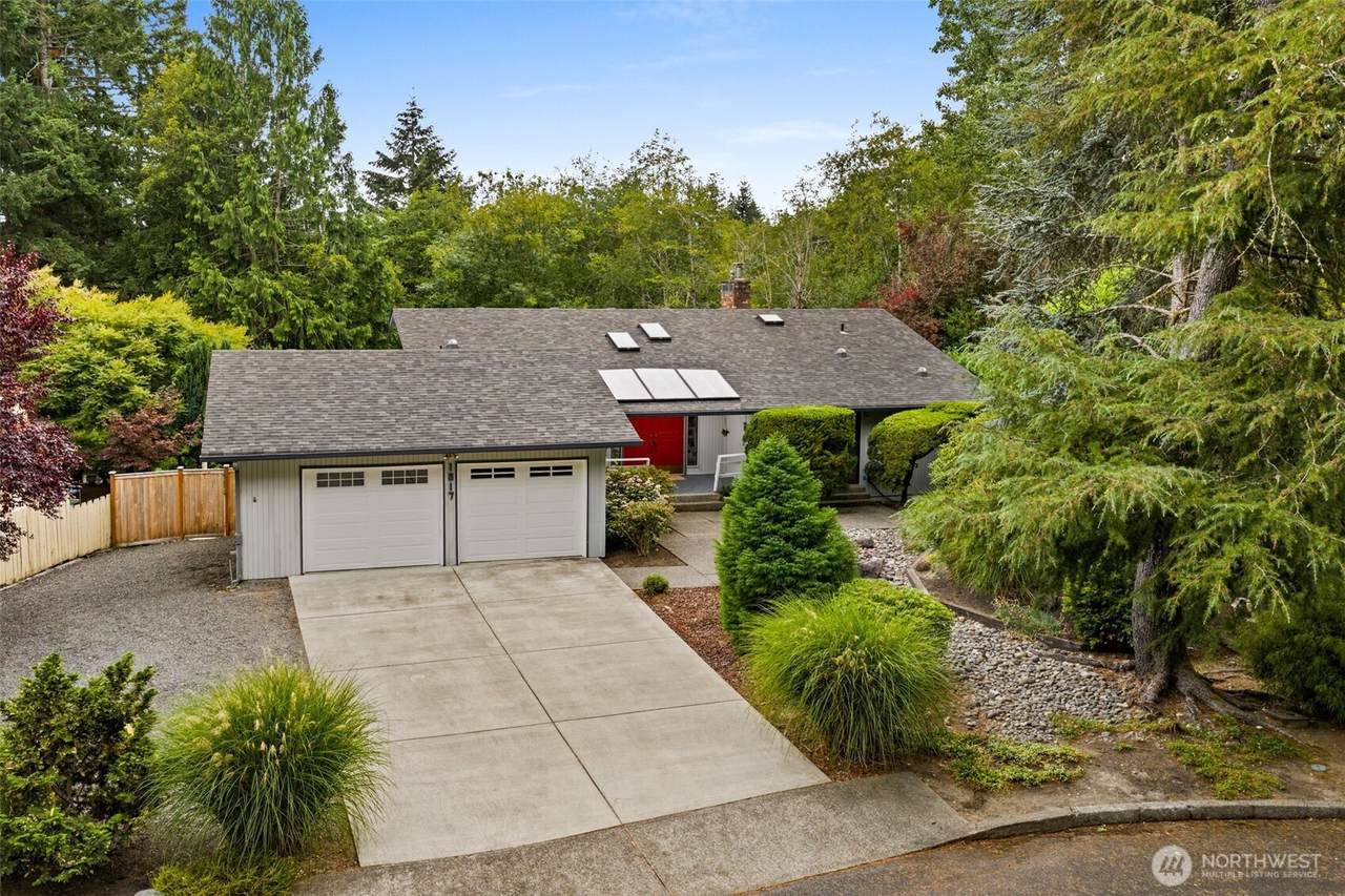 1517 Briarwood Court - Photo 1