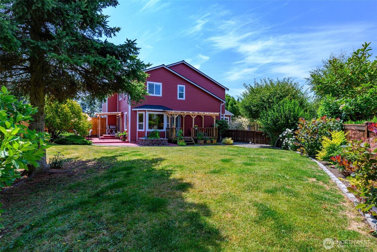 204 Capstan Court - Photo 1