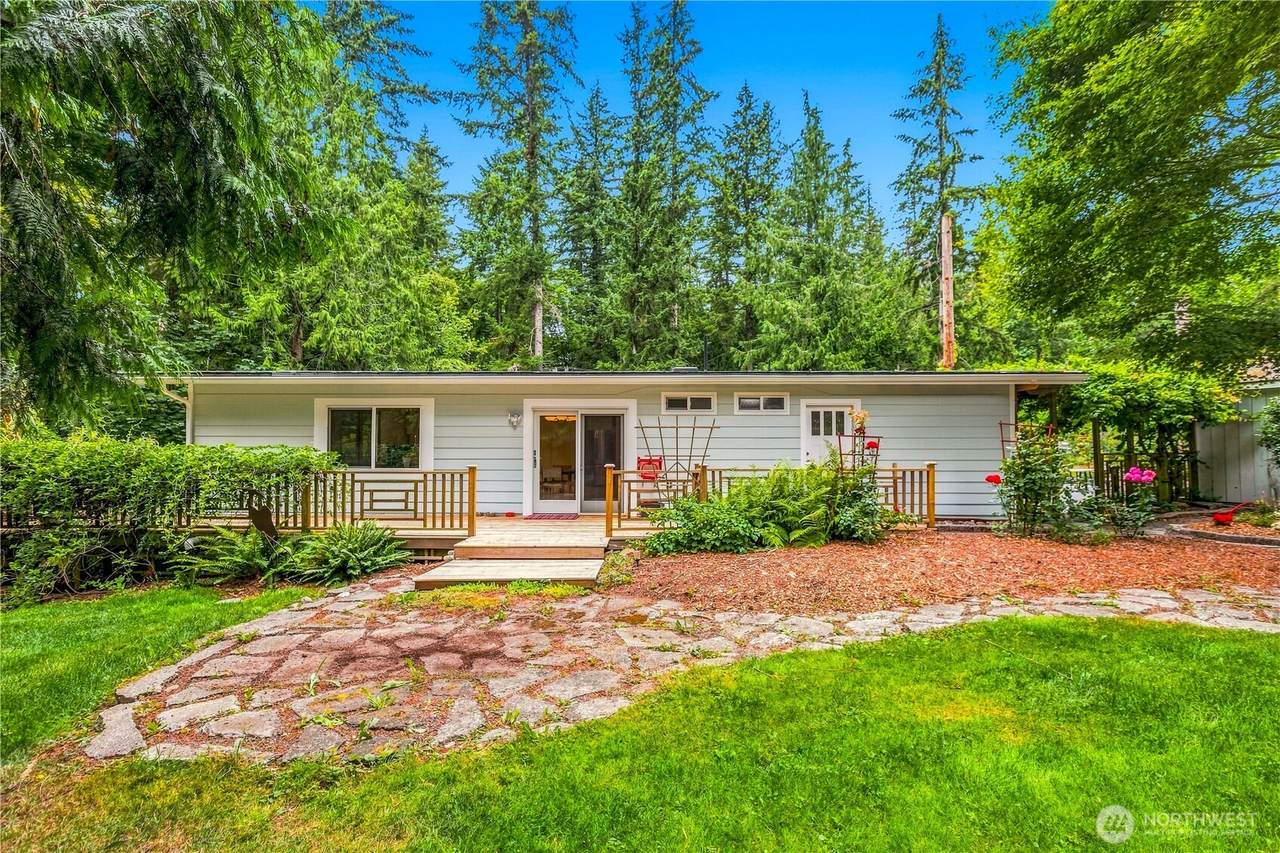 14325 Lake Goodwin Road - Photo 1