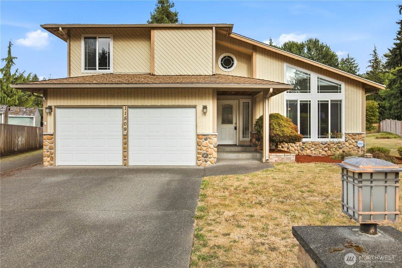 11509 87th Avenue Ct - Photo 1