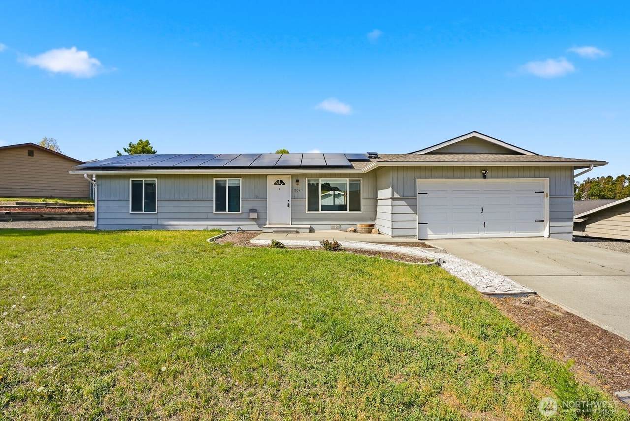 207 Palmer Drive - Photo 1