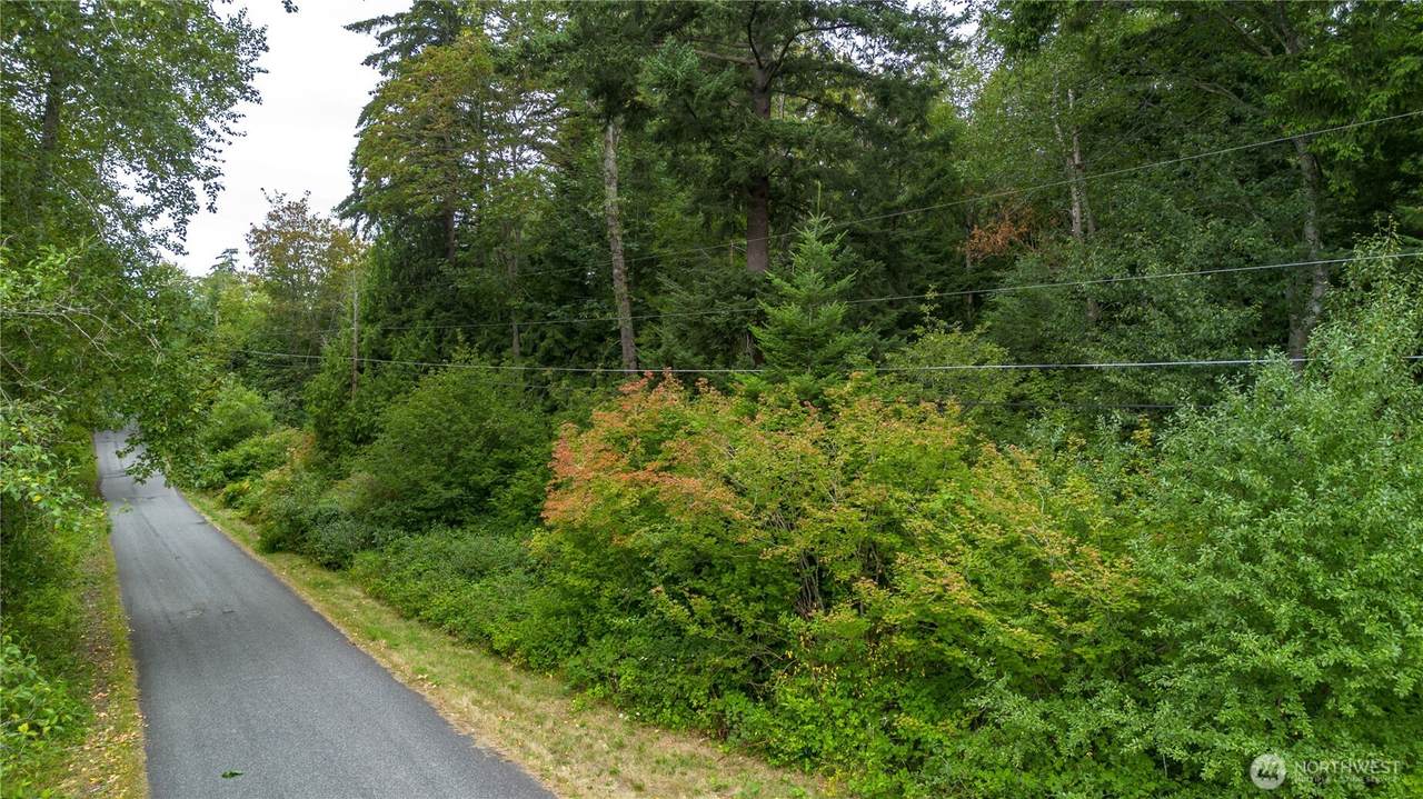 https://bt-photos.global.ssl.fastly.net/nwmls/orig_boomver_1_2562120-1.jpg