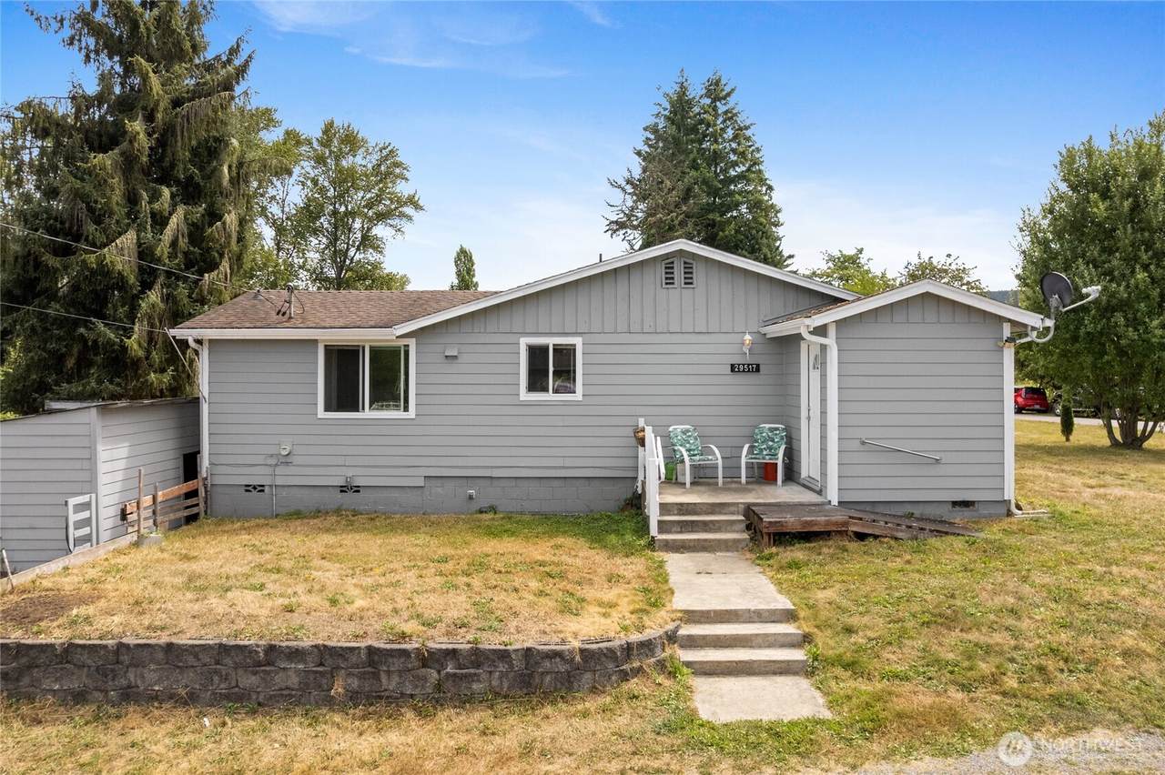 29517 158th Ave E - Photo 1