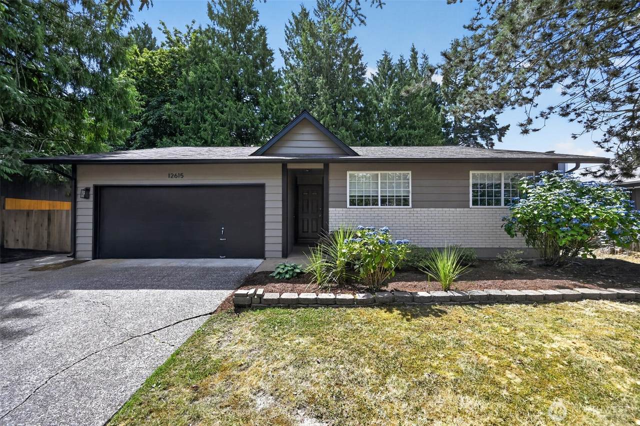 12615 318th Way - Photo 1