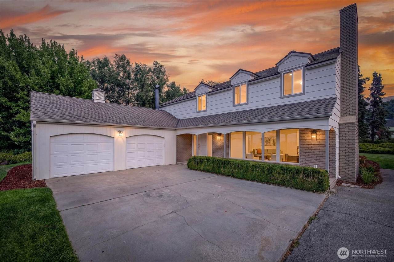 2328 Easy Street - Photo 1