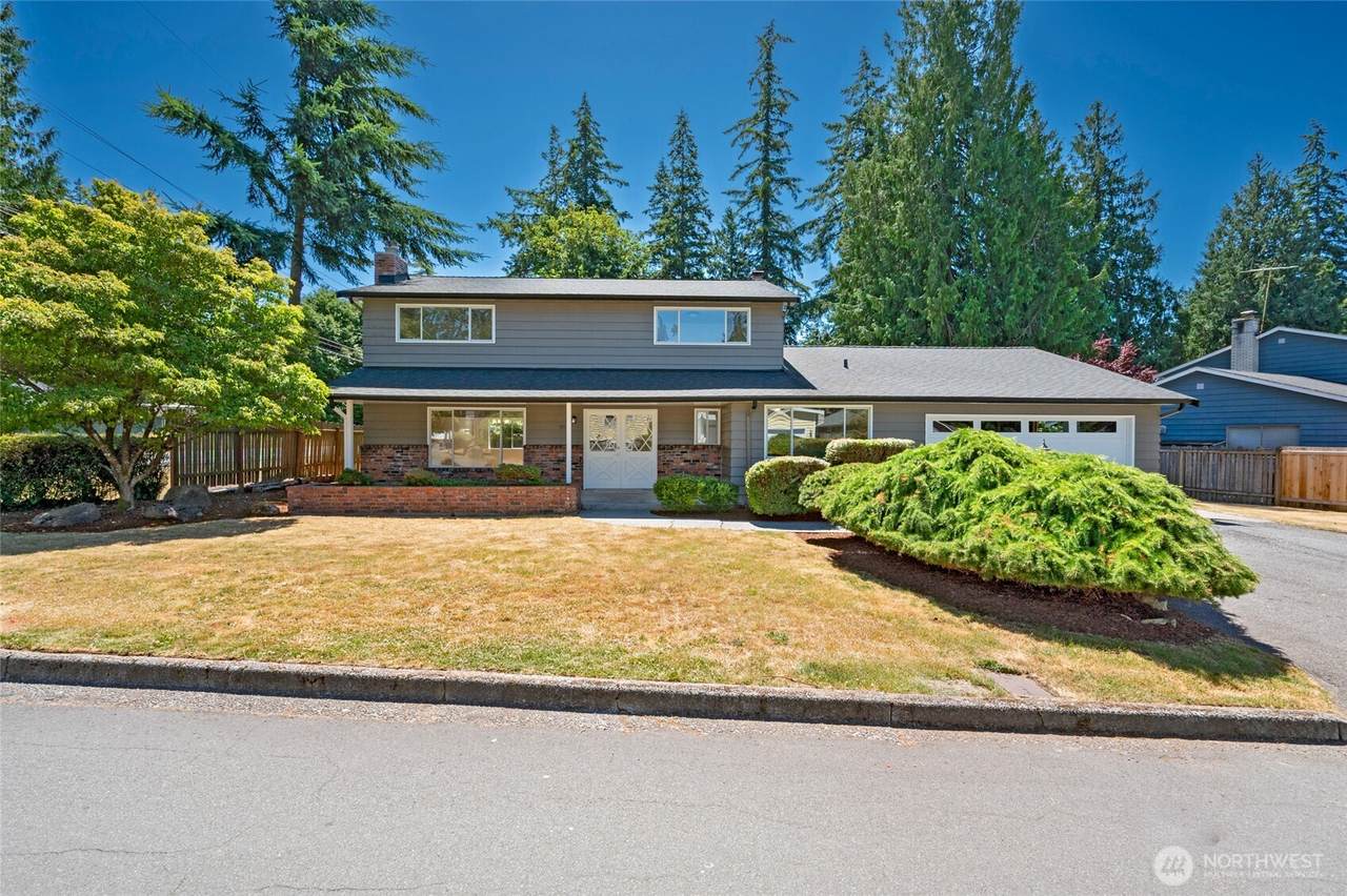 305 198th Street - Photo 1