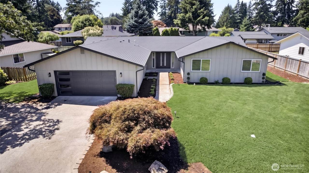 7608 90th Avenue - Photo 1