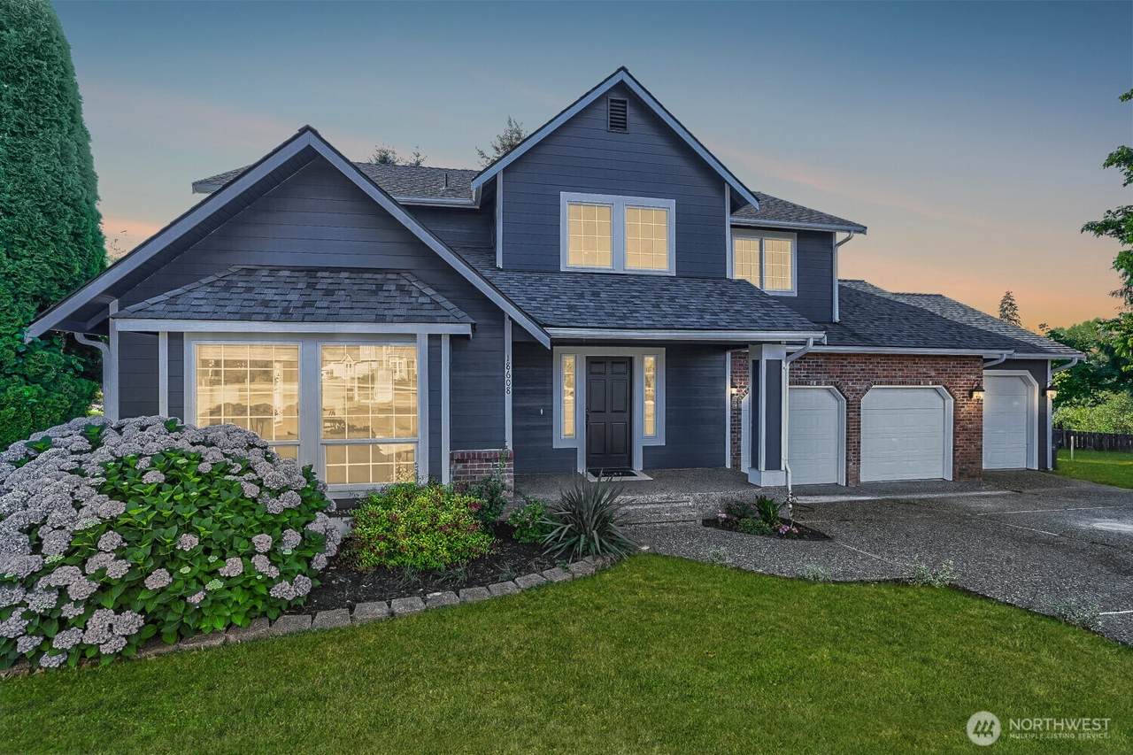 18608 117th Avenue - Photo 1