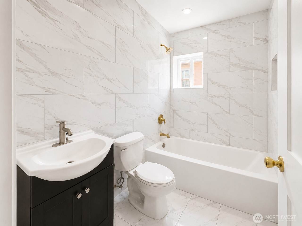 https://bt-photos.global.ssl.fastly.net/nwmls/1280_boomver_1_2562427-1.jpg