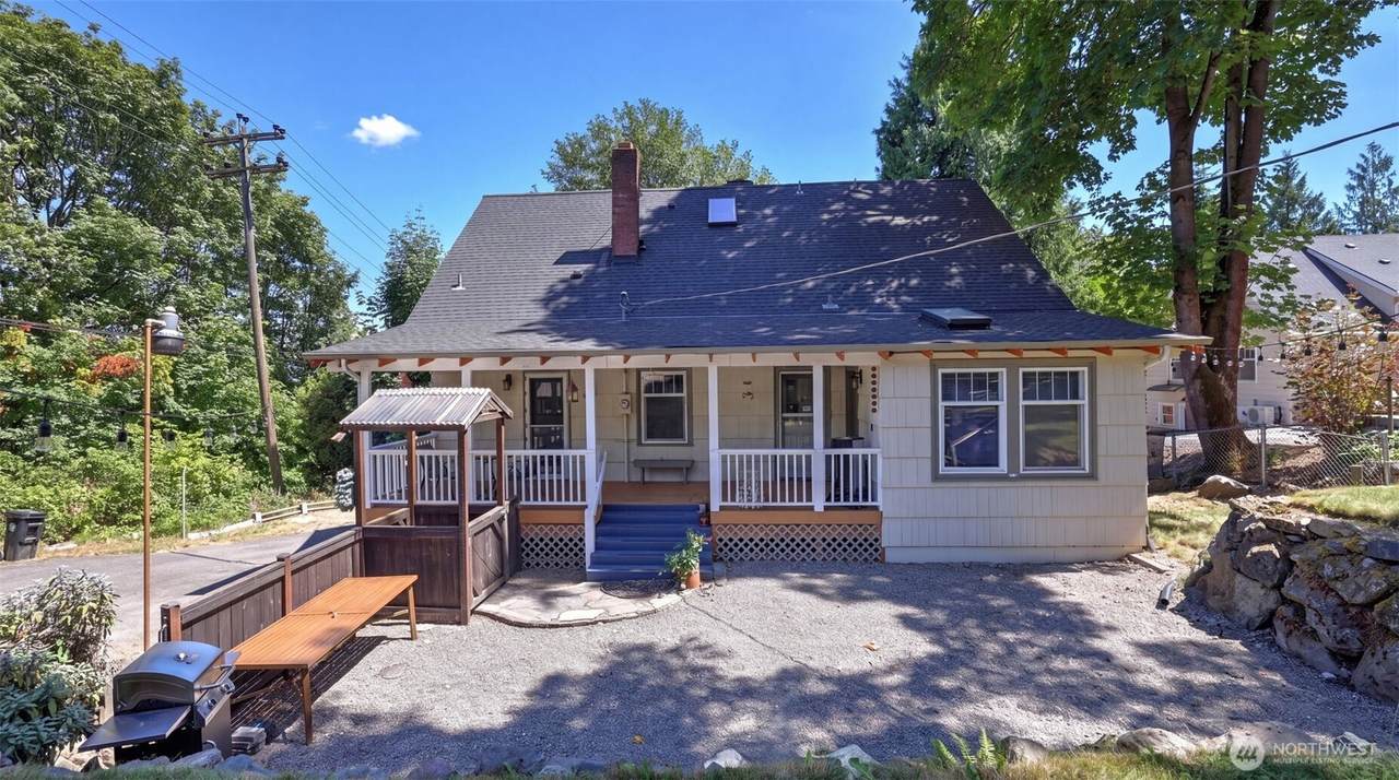 10003 15th Avenue - Photo 1