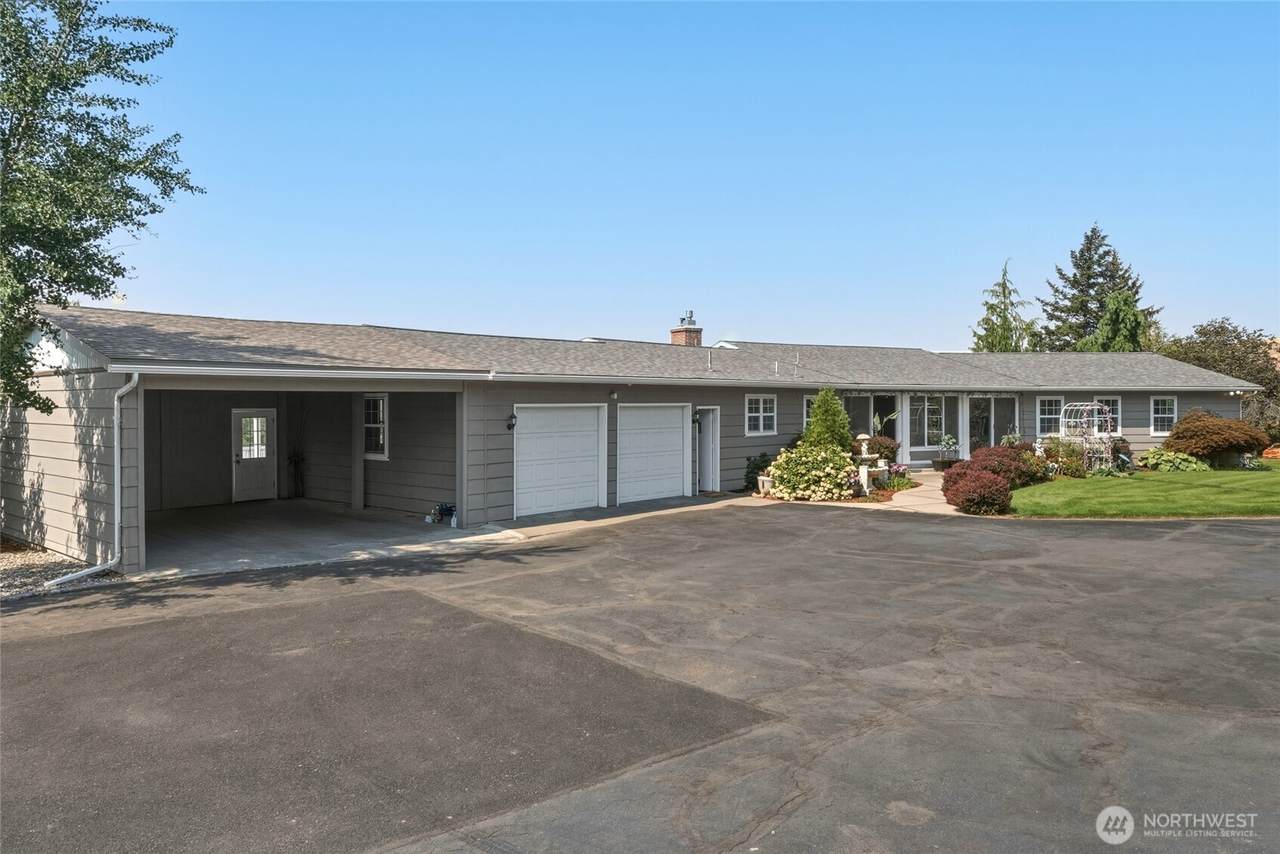 505 6th Street - Photo 1