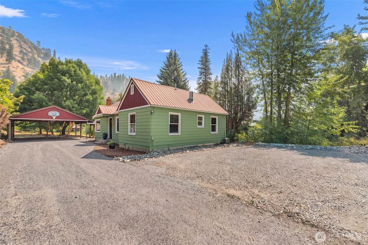 8811 Entiat River Road - Photo 1