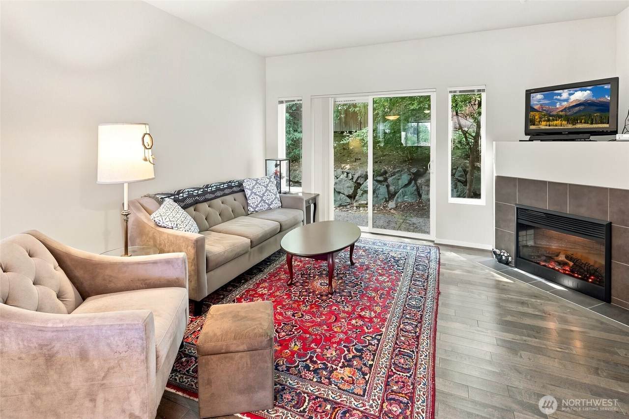 15720 Manor Way - Photo 1