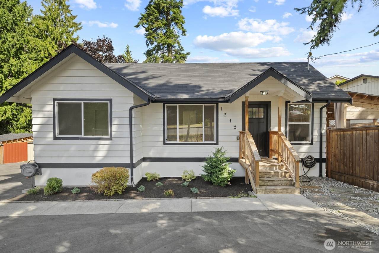 1512 Milton Way - Photo 1