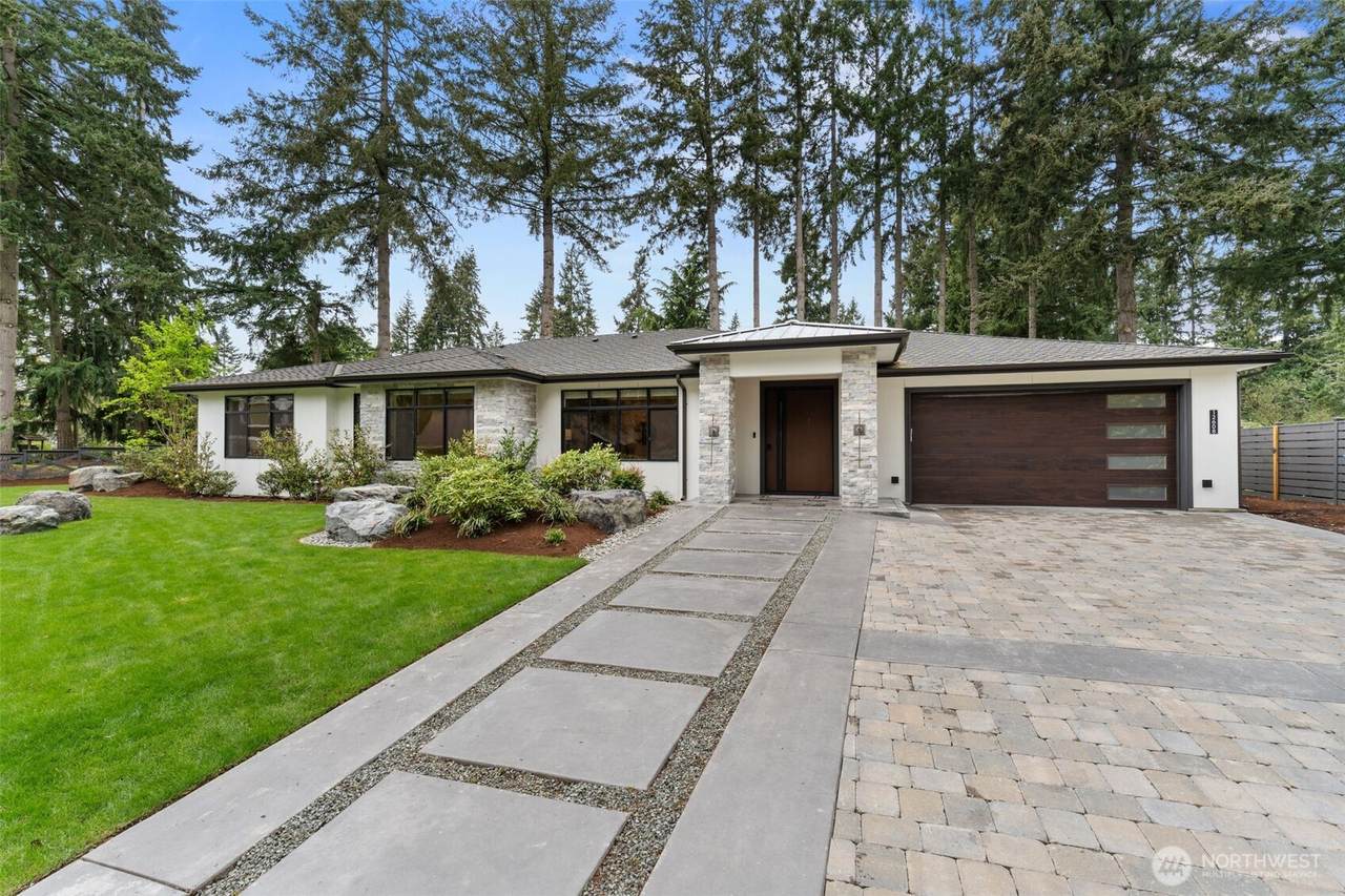 12608 30th Street - Photo 1