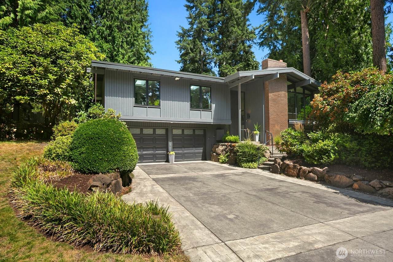 16410 31st Street - Photo 1