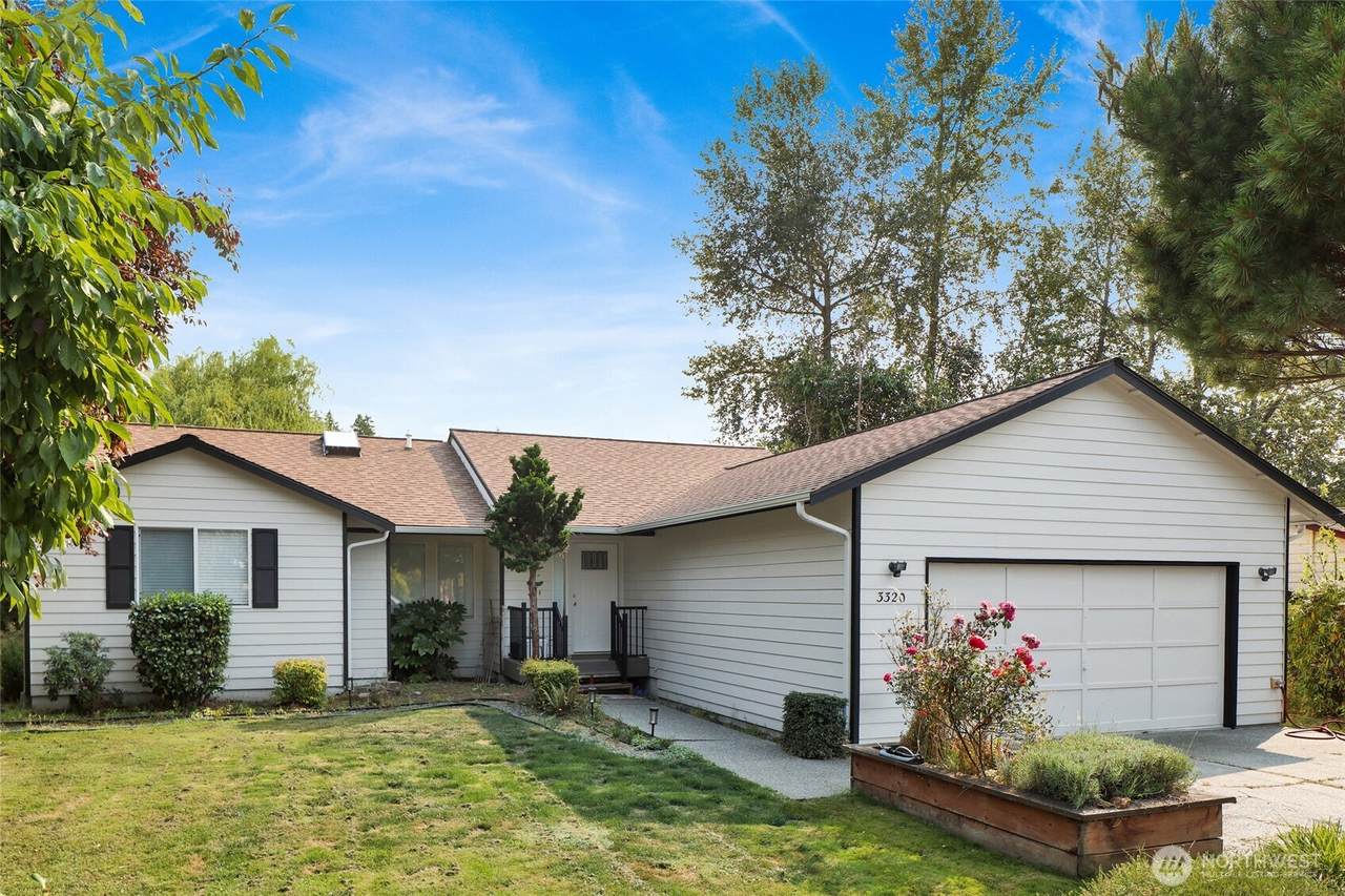 3320 Montgomery Street - Photo 1